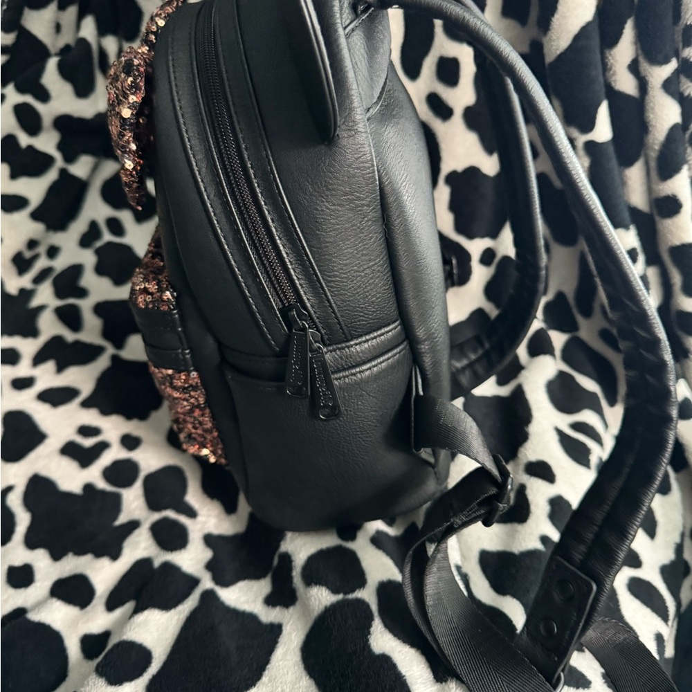 Belle bronze loungefly backpack used - Picture 2 of 9